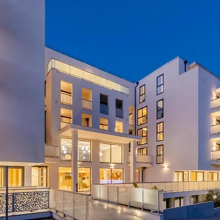 Lagrange Olympie Antibes