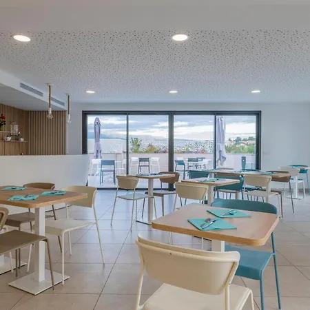 Lagrange Olympie Апарт-отель Антиб