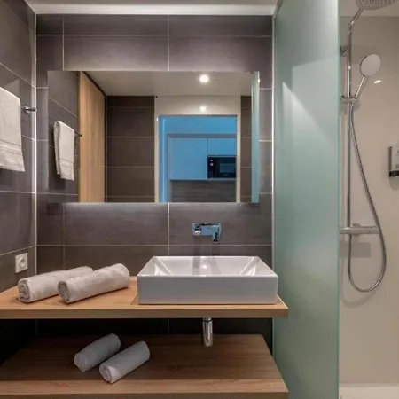 Lagrange Apart'hôtel Olympie Aparthotel