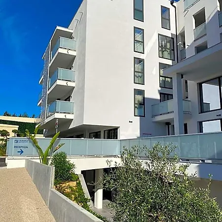Lagrange Olympie 4* Antibes