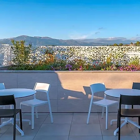 Lagrange Apart'hôtel Olympie 4* Antibes