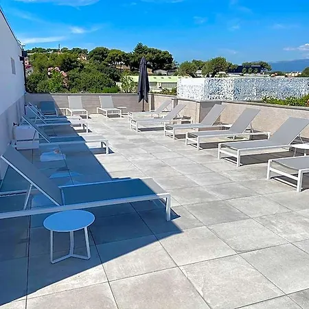 Lagrange Olympie Antibes
