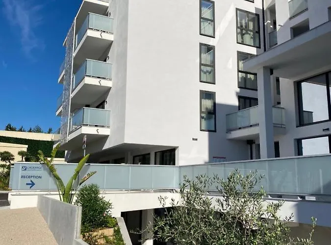Lagrange Apart'hôtel Olympie Aparthotel
