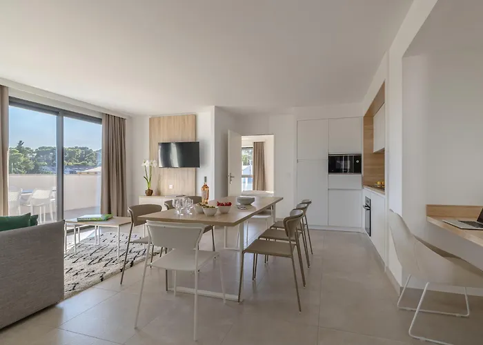 Lagrange Apart'hôtel Olympie Aparthotel Antibes